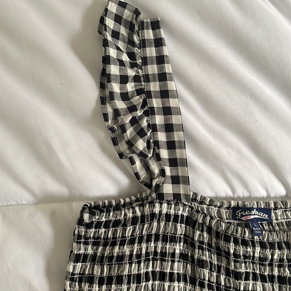 NWOT Plaid Ruffle Tank - Picture 4 of 6